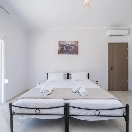 Thea Villa Karavádhos